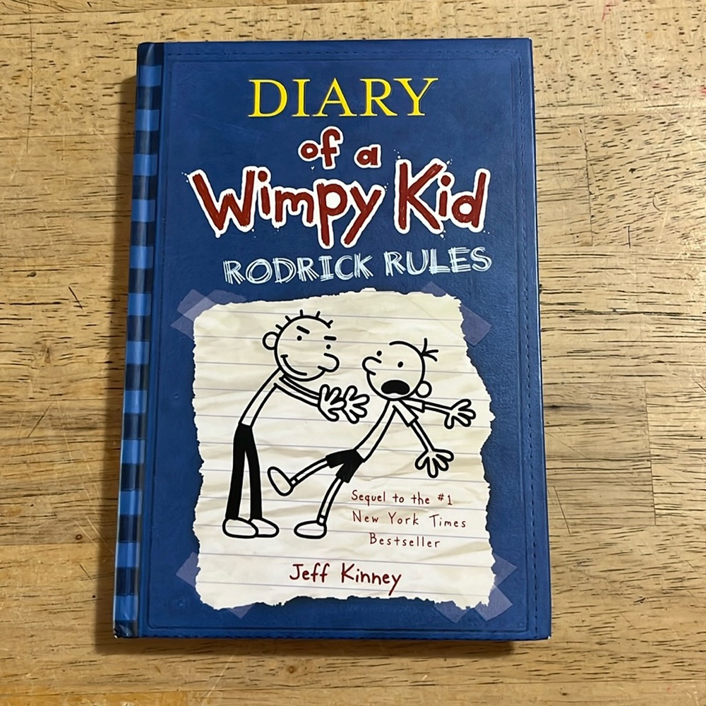 Diary of A Wimpy Kid Jeff Kinney #2 Roderick Rules